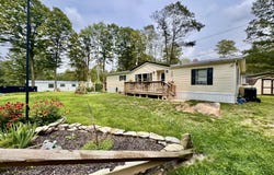 140 Rustic Road, Greentown, PA 18426