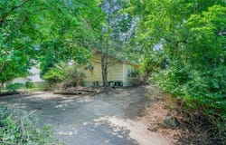 65 Knickerbocker Rd, Closter Boro, NJ 07624-1111