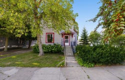 1701 13th Avenue, Menominee, MI 49858