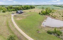 1714 SE Herschell RD, Tecumseh, KS 66542