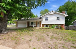 800 E Sunrise, Derby, KS 67037
