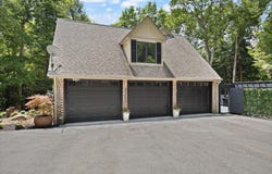 225 Spring Gate Drive, London, KY 40741