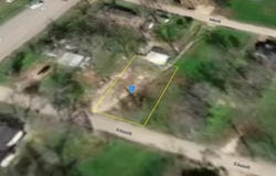 703 E Jones Street, Luling, TX 78648