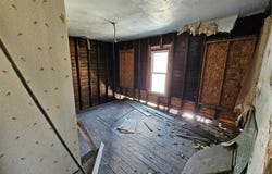 54 Elm St, Harrison Twp, PA 15065