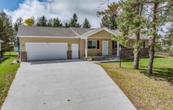 418 W River Park Drive, West Branch, MI 48661
