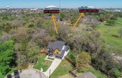 1001 Coke Drive, Arlington, TX 76010