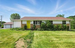 1118 Freedom Rd, Cranberry Twp, PA 16066