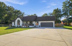 1016 Birchwood Drive, Scottsboro, AL 35769