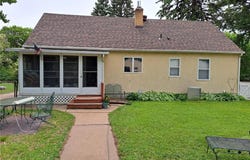487 Roselawn Avenue E, Maplewood, MN 55117