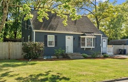 10 Fairmeadow Rd, Wilmington, MA 01887