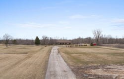 2108 LAWRENCE Drive, DE PERE, WI 54115-8129