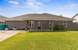 1005 Hooks Street, Lacy Lakeview, TX 76705