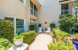 103 W Park Shores Circle unit: 13W, Vero Beach, FL 32963