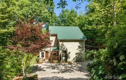 157 Shadow Run Road, Hendersonville, NC 28792