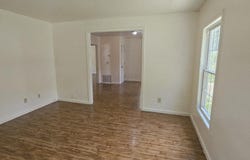 830 W Scott Street, Springfield, MO 65802