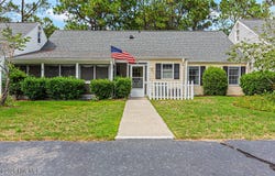 42 Village Green Circle, Southern Pines, NC 28387