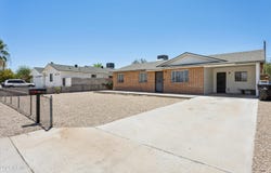 735 E SOUTH MOUNTAIN Avenue, Phoenix, AZ 85042