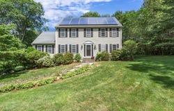 5 Wadsworth Farm Road, Franklin, MA 02038
