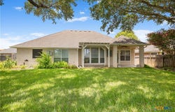322 Green Gable Drive, Victoria, TX 77904