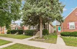 3616 Wisconsin Avenue, Berwyn, IL 60402
