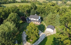 4 Hahn Estate Road, Winfield, MO 63389