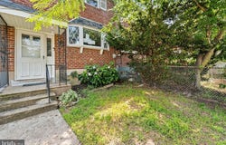 1239 LAKESHORE DRIVE, CAMDEN, NJ 08104