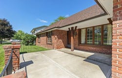 505 Greenbriar Terrace, St Joseph, MO 64506