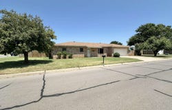 2630 3rd St, Woodward, OK 73801