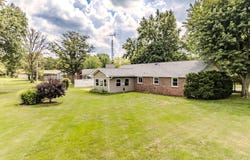 2900 E Kendall Lane, Muncie, IN 47303