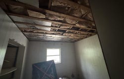 21 Lake Shore Dr, Charleston, WV 25313