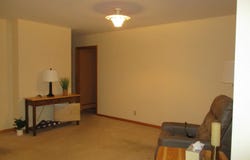 833 S Park Ave, Centerville, IA 52544