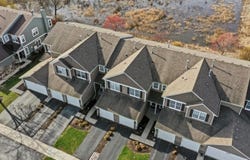 2409 Golf Ridge Circle, Naperville, IL 60563