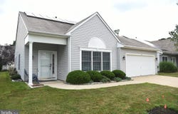 85 WAGON WHEEL LANE, COLUMBUS, NJ 08022