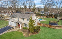 3 Ingram Court, Smithtown, NY 11787
