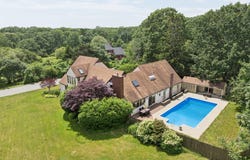 4 Running Tide Road, Cape Elizabeth, ME 04107