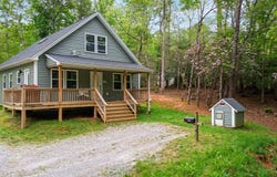 48 ROSE CREEK COVE RD, Franklin, NC 28734