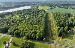 Oyster Road, North Benton, OH 44449