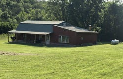 201 Barrett Hollow Lane, Gainesville, MO 65655