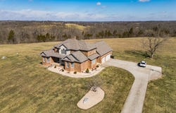 540 Sarah Blake Lane, Versailles, KY 40383