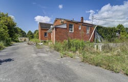 1010 Clinch Valley Road, Eidson, TN 37731