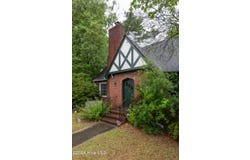 2401 E 4th Street, Greenville, NC 27858