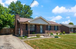 144 Fawn Ct, Louisville, KY 40229