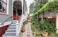 14 W Duffy Street, Savannah, GA 31401