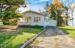 1915 E 5th Street, Anderson, IN 46012