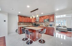 11 Berry Lane, Hicksville, NY 11801