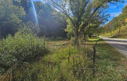 7841 Hwy 1690, Louisa, KY 41230