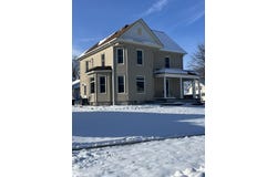 505 W Pershing Drive, Brooklyn, IA 52211