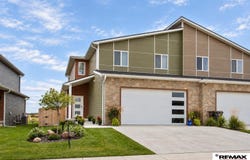256 N 105th Street, Lincoln, NE 68527
