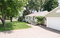 1284 Lealand Road E, Maplewood, MN 55109