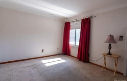 621 E Coy Avenue, Hazel Park, MI 48030